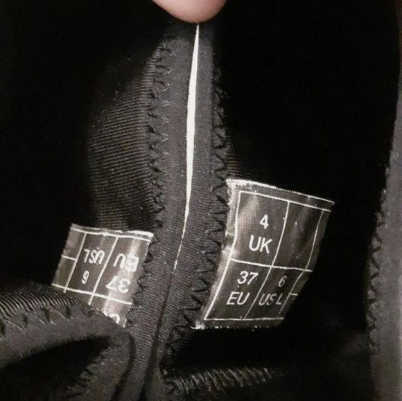 Dr. Martens Aggy Tall size 6 - Picture 4 of 10